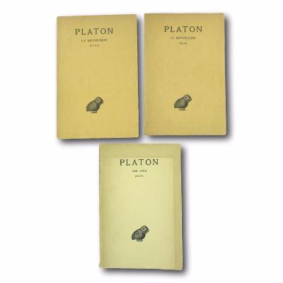 Lot de trois livres Les Belles Lettres - PLATON
