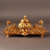 Encrier en bronze doré finement ciselé - Travail d'époque Napoléon III